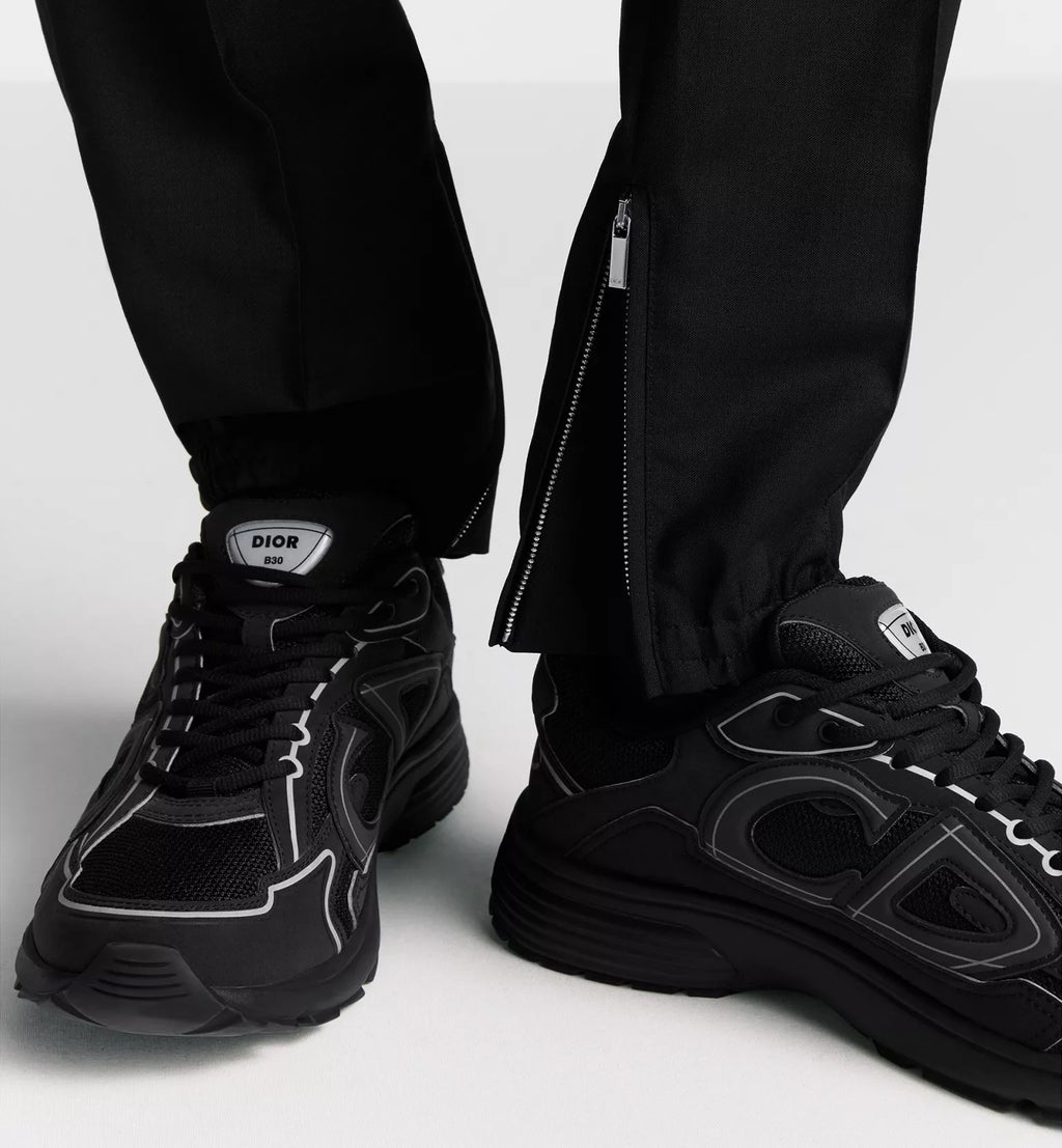 Dior B30 Triple Black - Like new 🏴☑️