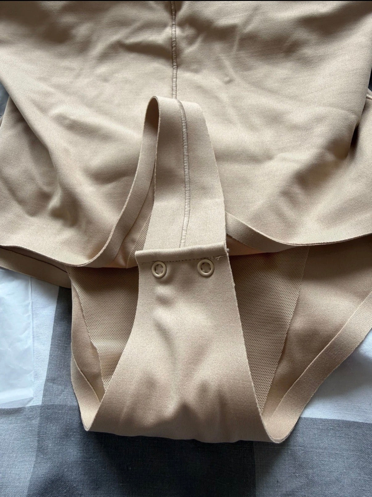 SKIMS Ultimate Push Up Thong Bodysuit, Clay, Size Small, BNWT ✅