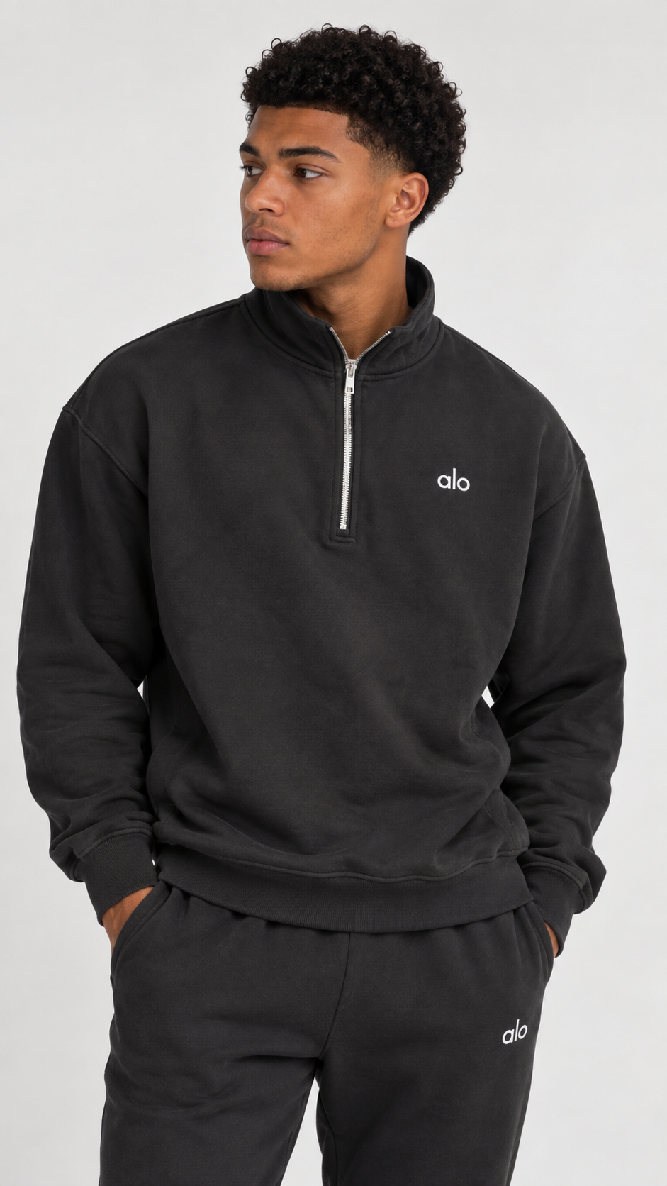 Alo Accolade Quarter-Zip Pullover – Off Black