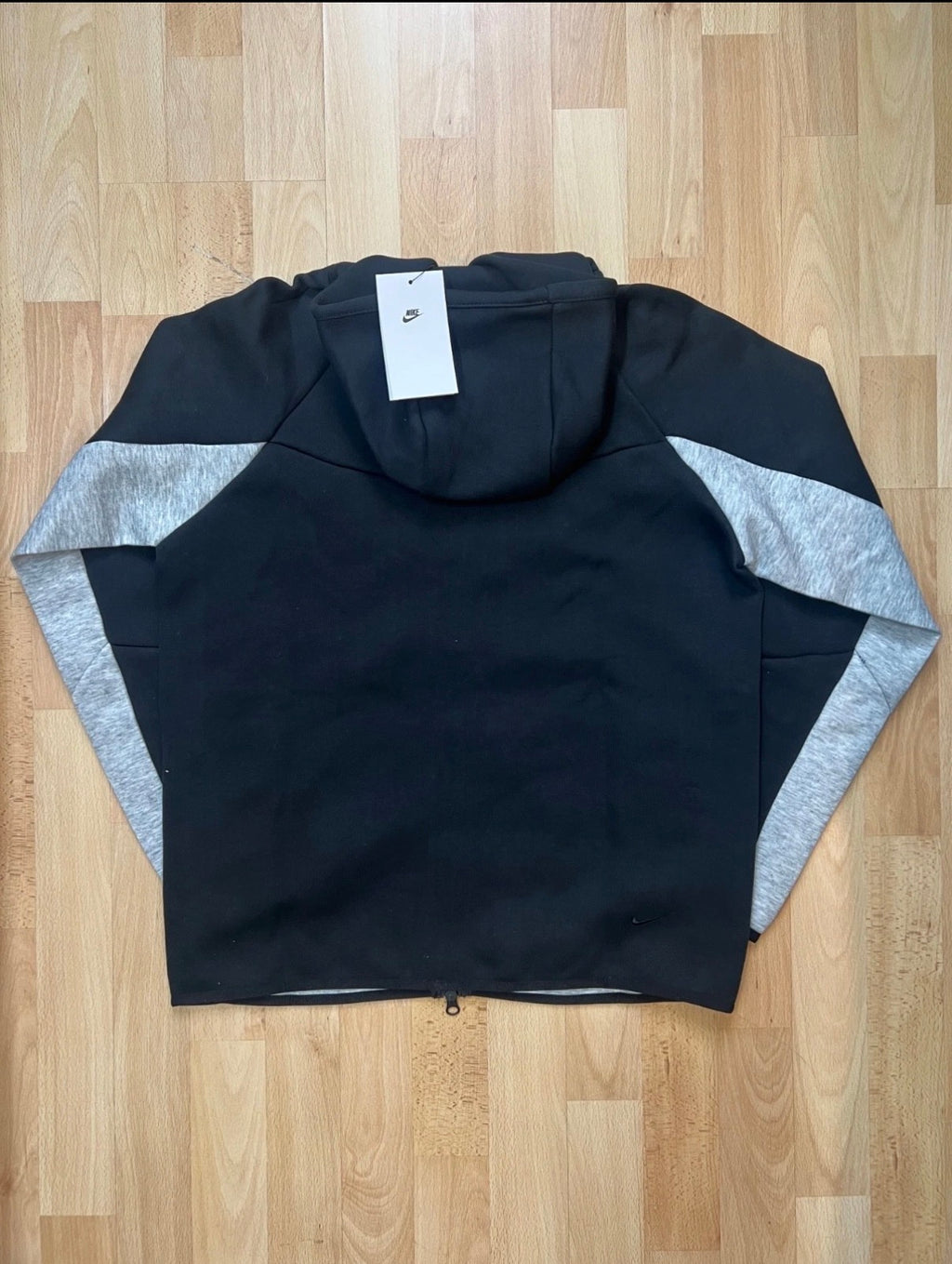 NIKE Tech Tracksuit - New Season - Black & Grey - Multiple sizes  - ⚫️☑️