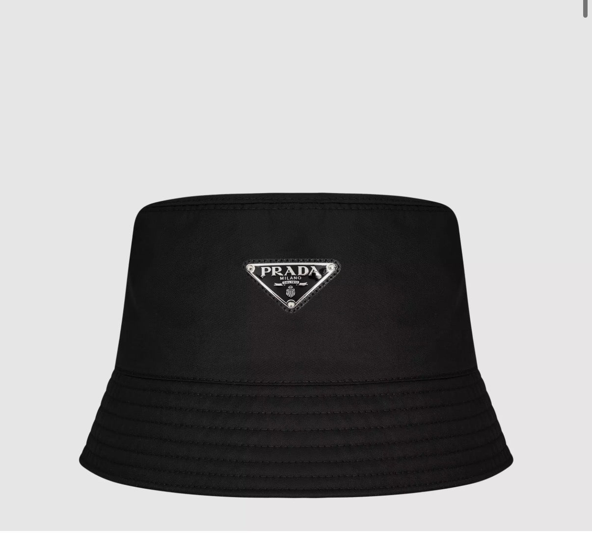 Prada black bucket hat - very good condition⚫️☑️