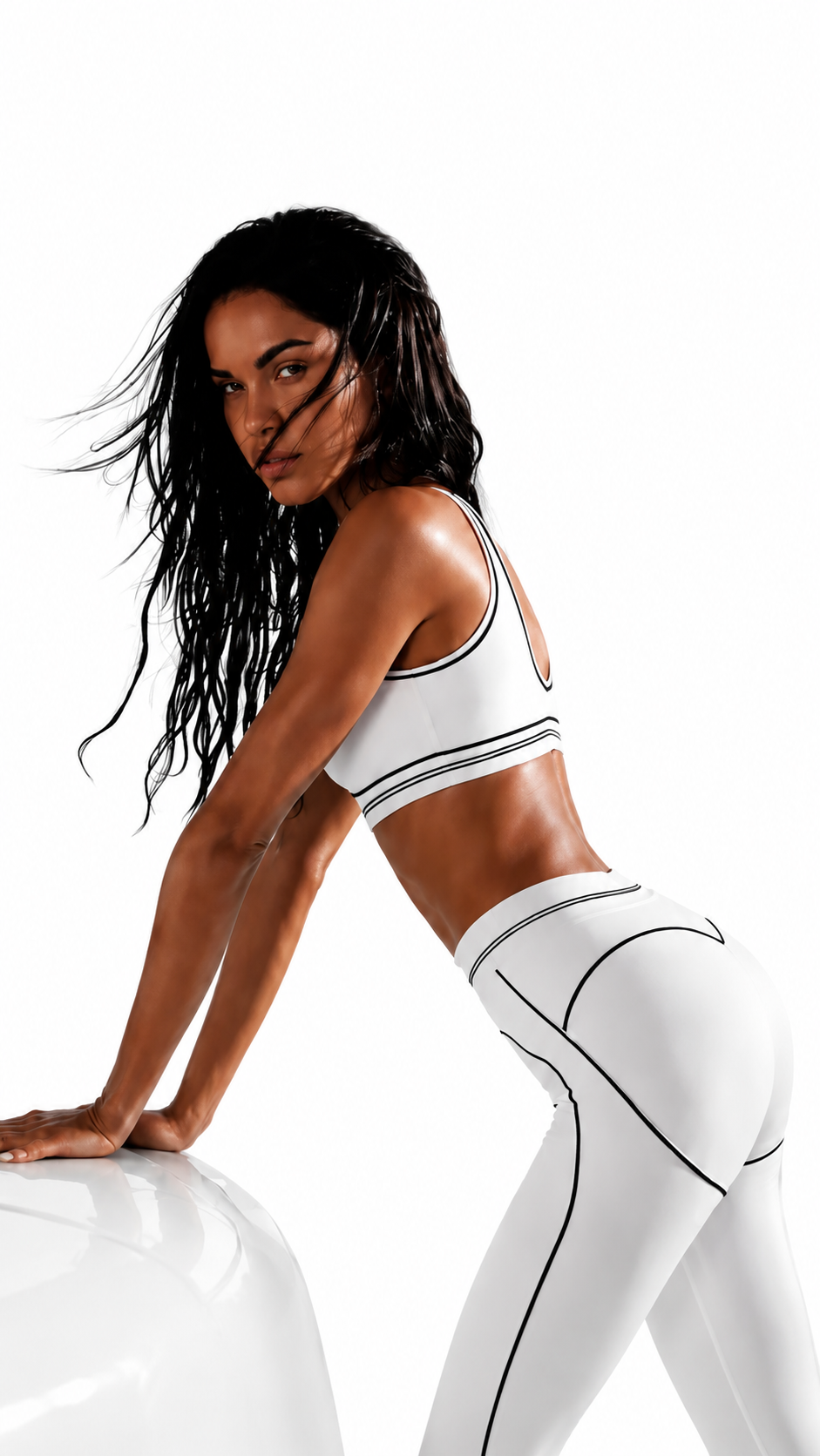 ALO leggings set (White) - Authenticity Guaranteed.