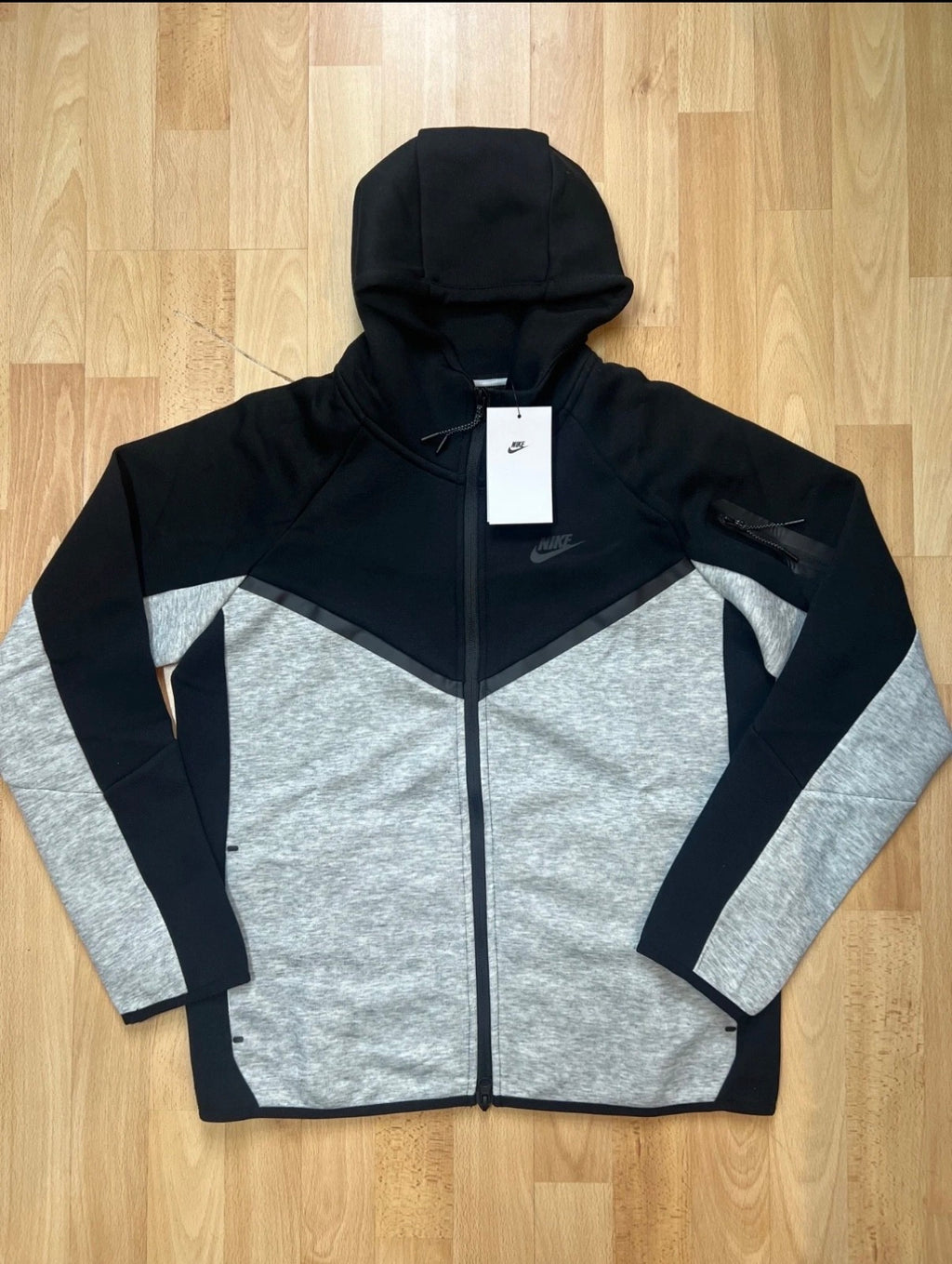 NIKE Tech Tracksuit - New Season - Black & Grey - Multiple sizes  - ⚫️☑️