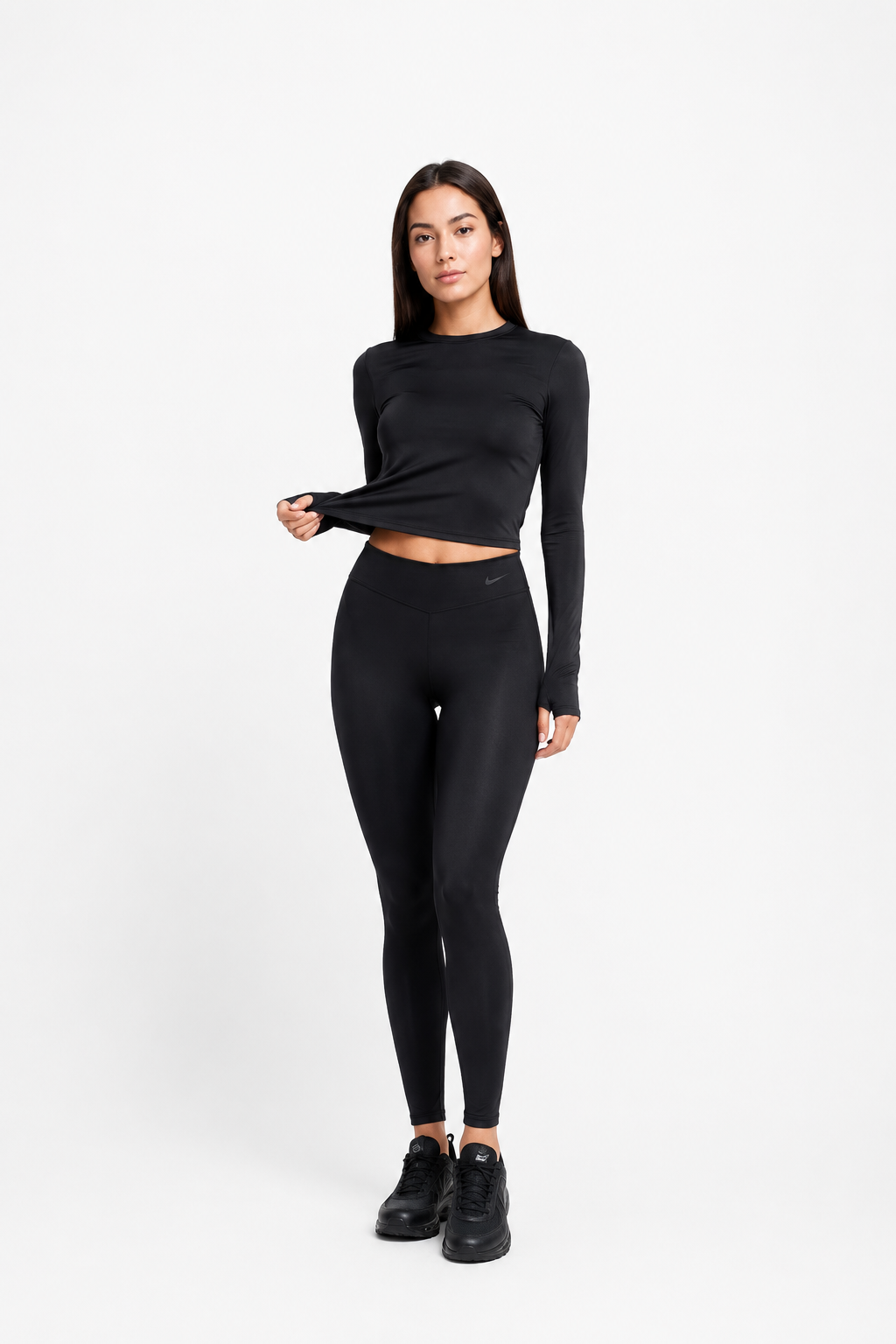 NikeSKIMS SHINE
LONG SLEEVE CREW
NECK TOP |
OBSIDIAN