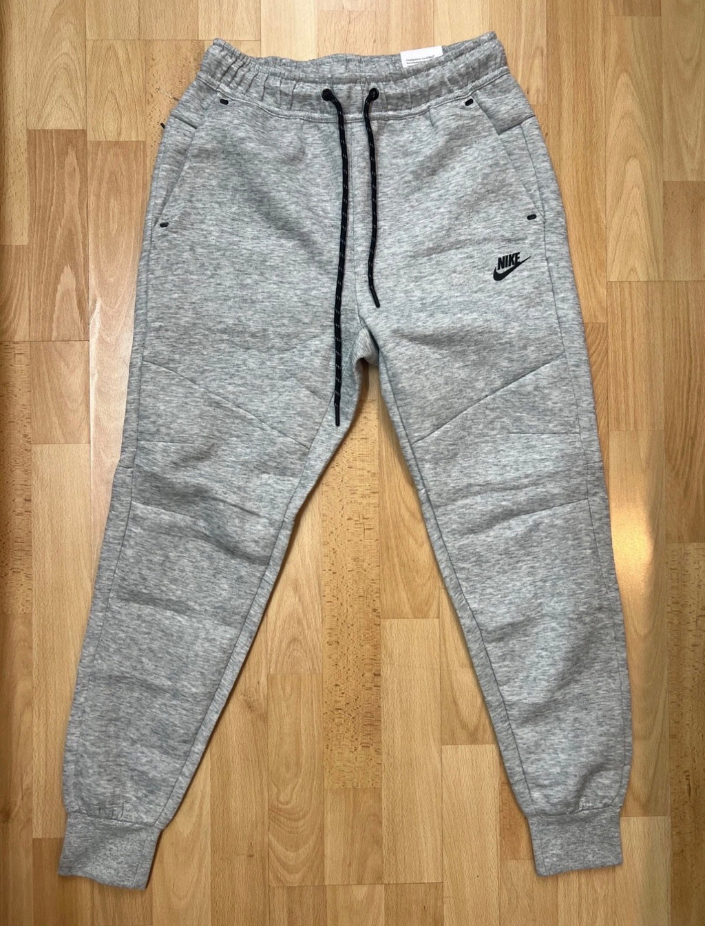 NIKE Tech Tracksuit - New Season - Black & Grey - Multiple sizes  - Authentic⚫️☑️