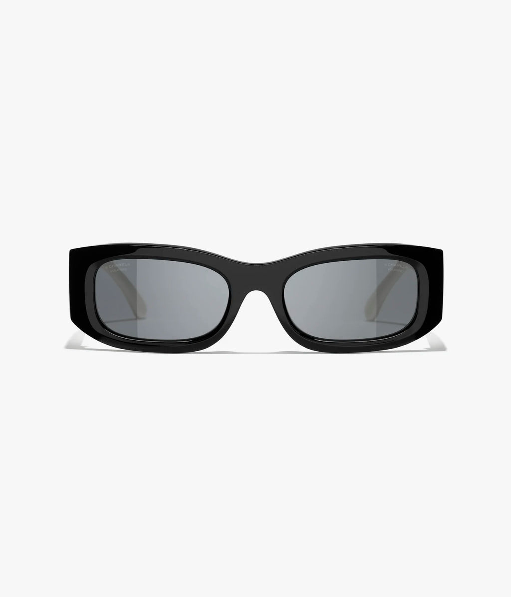 Chanel Rectangle Sunglasses Black/White w. Polarized Gray Lens. CH5525
