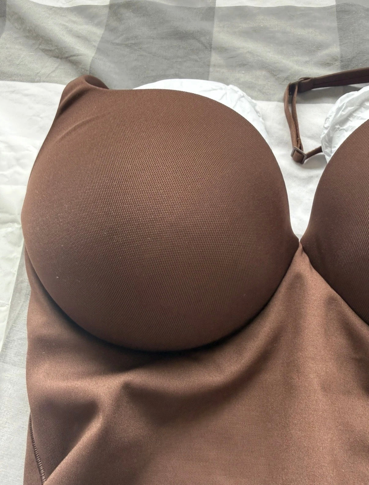 SKIMS Ultimate Push Up Thong Bodysuit, Cocoa, Size Large, BNWT ✅