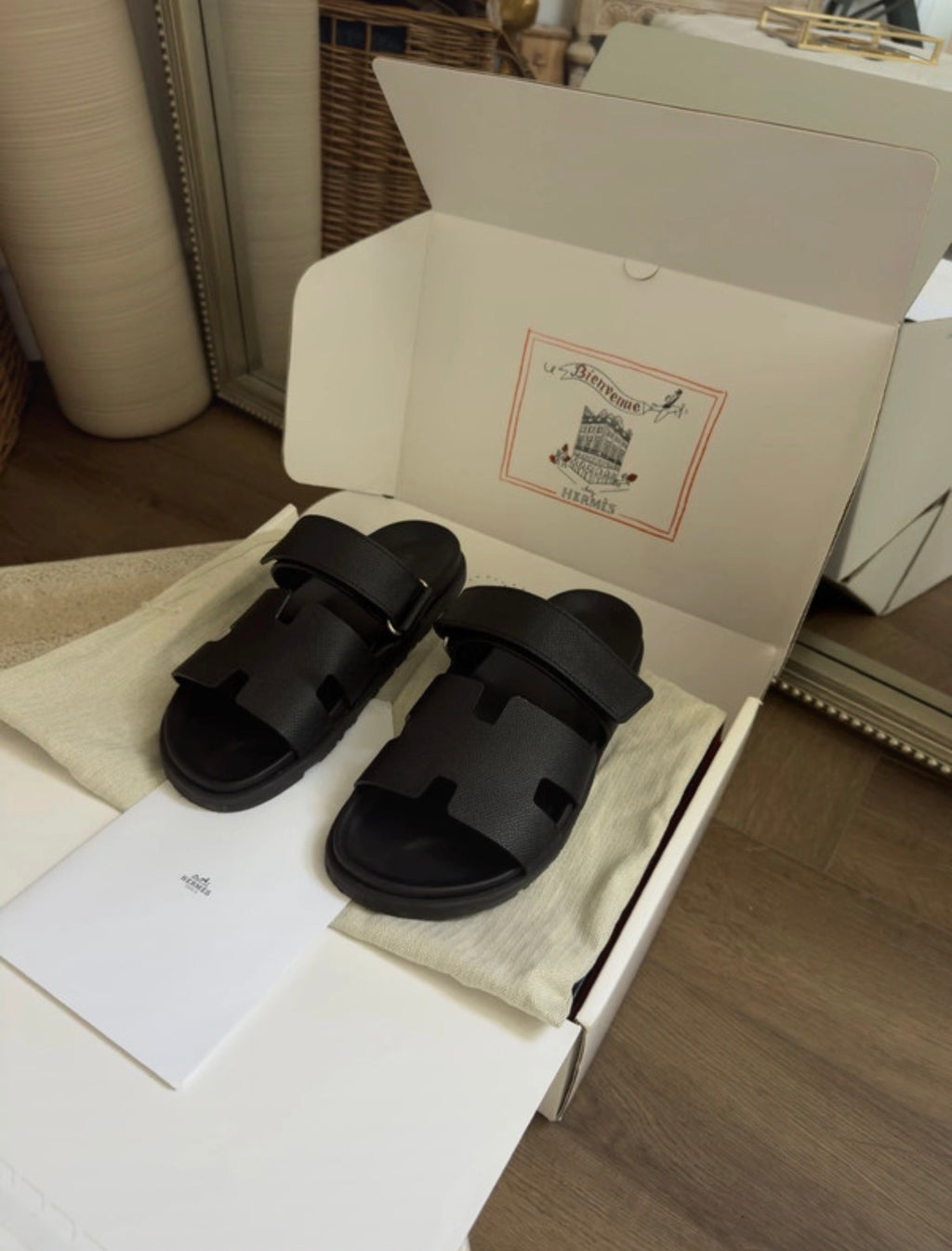 Hermès Chypre Sandals Black - EU 40 Box & Dust Bags - Rare⚫️☑️