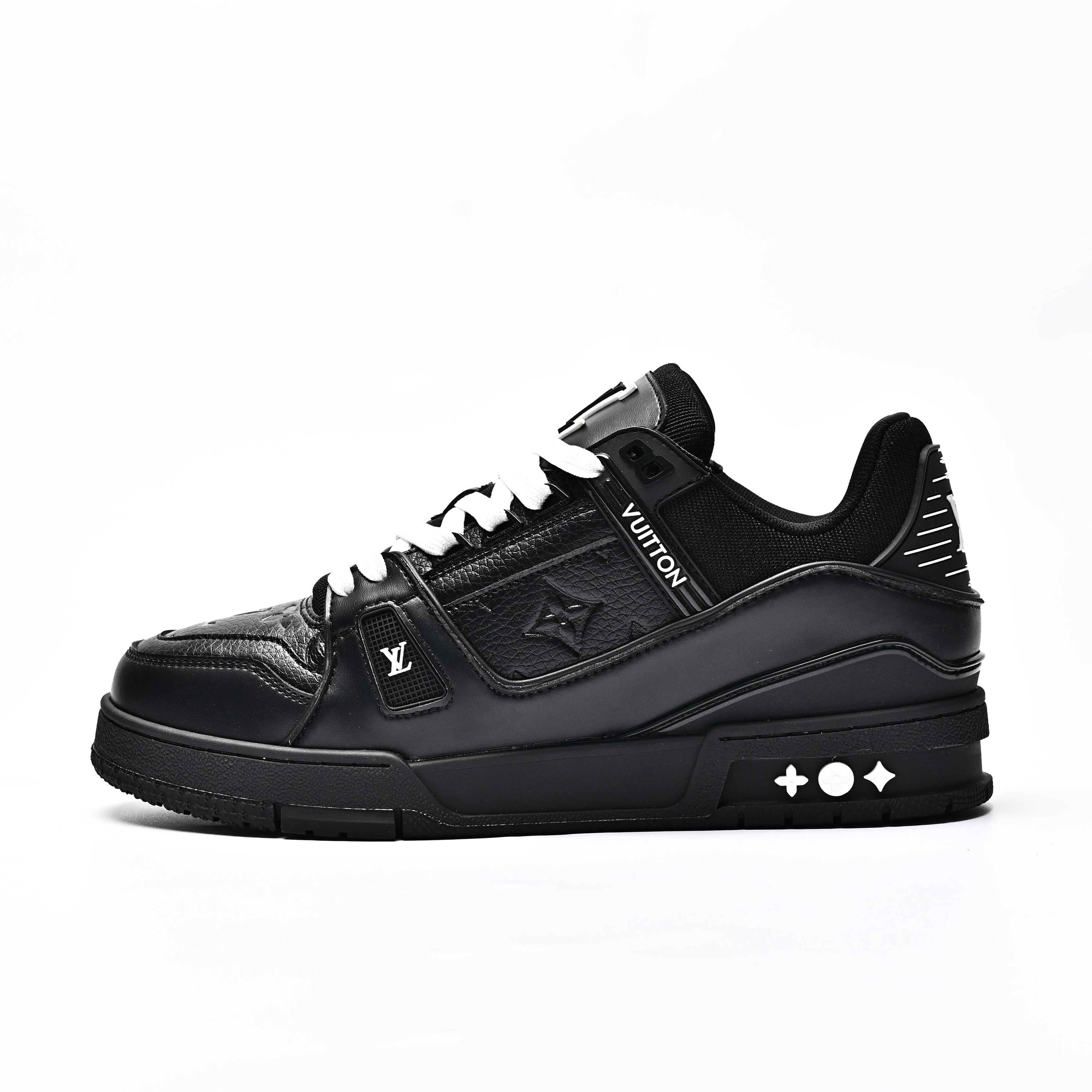 LV Trainer - Triple Black