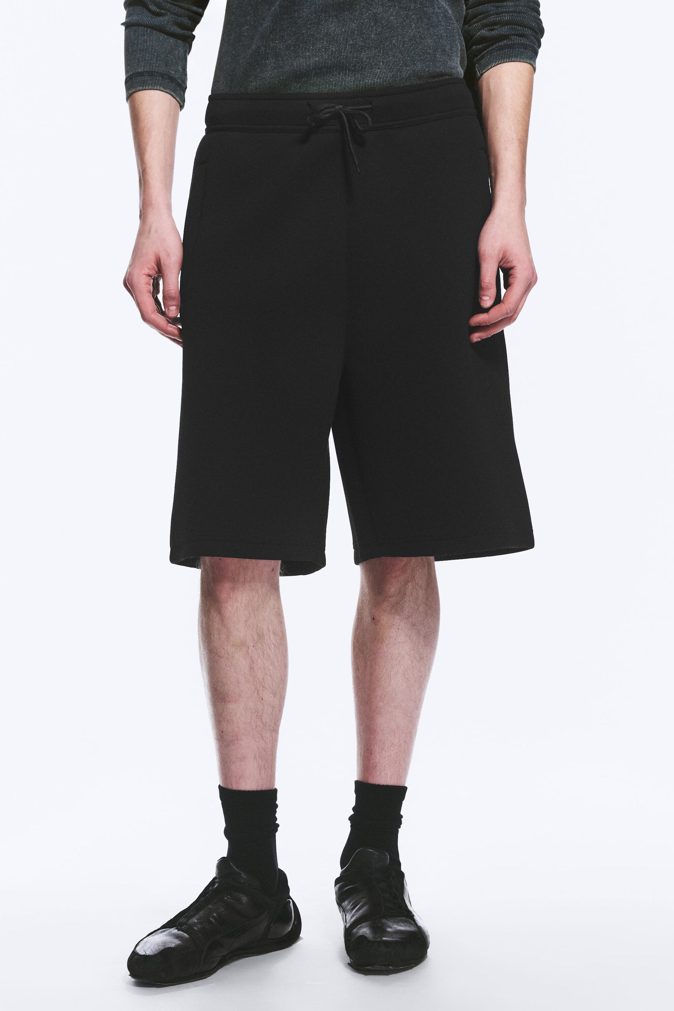 Weekday  LOOSE FIT SCUBA SHORTS