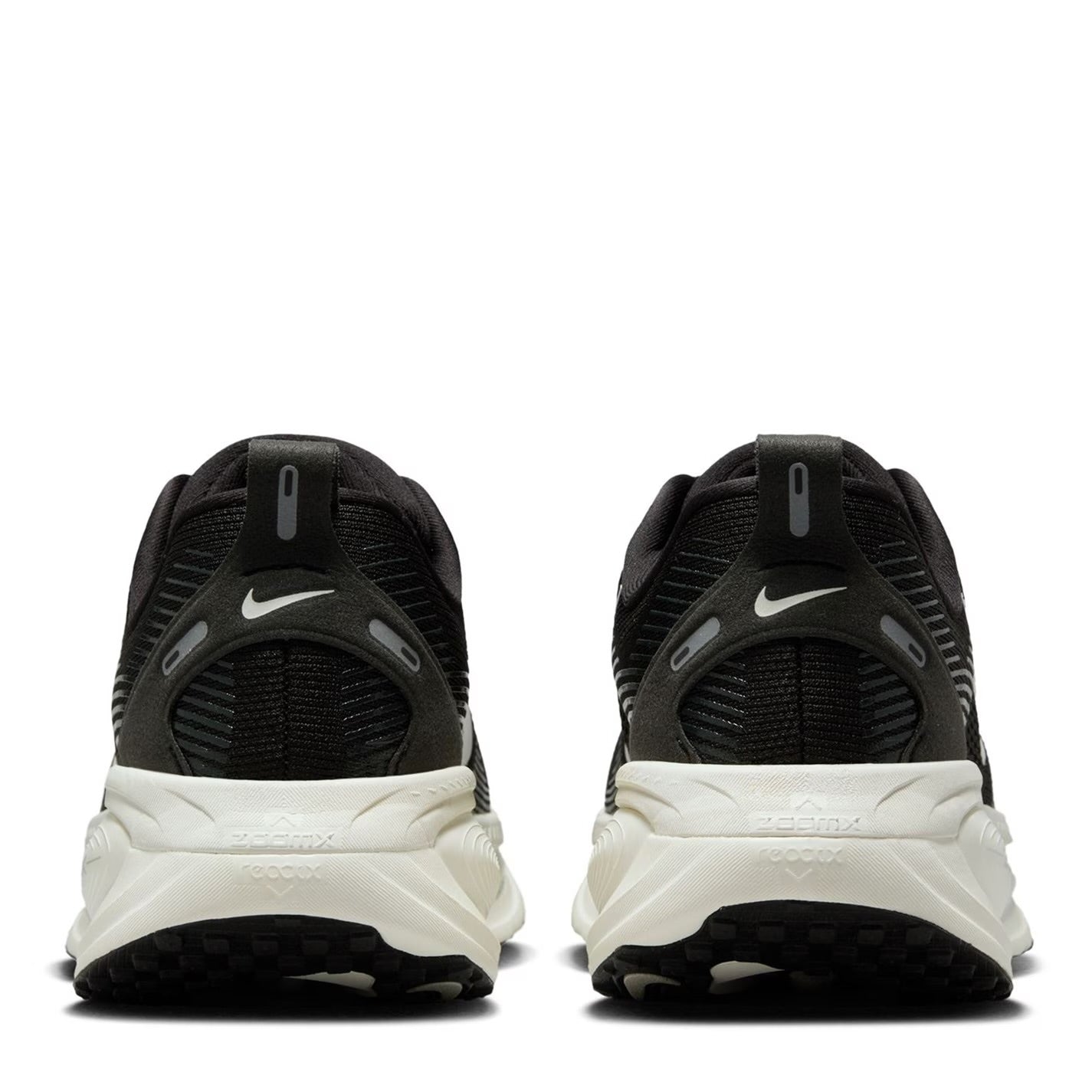 Nike Vomero 18 Running Trainers - Black/White - New📲