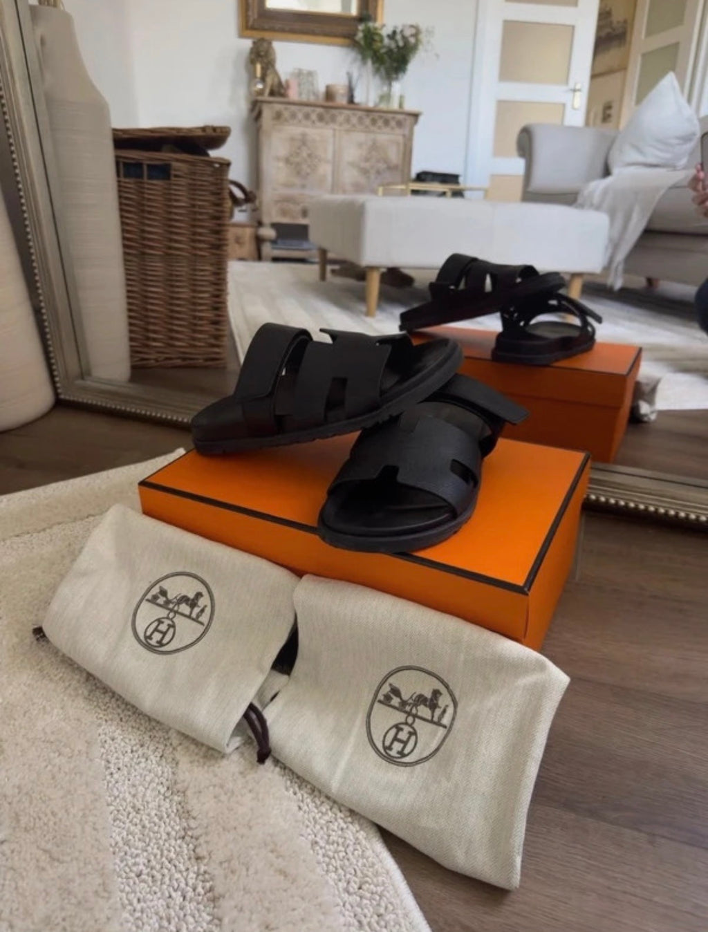 Hermès Chypre Sandals Black - EU 40 Box & Dust Bags - Rare⚫️☑️