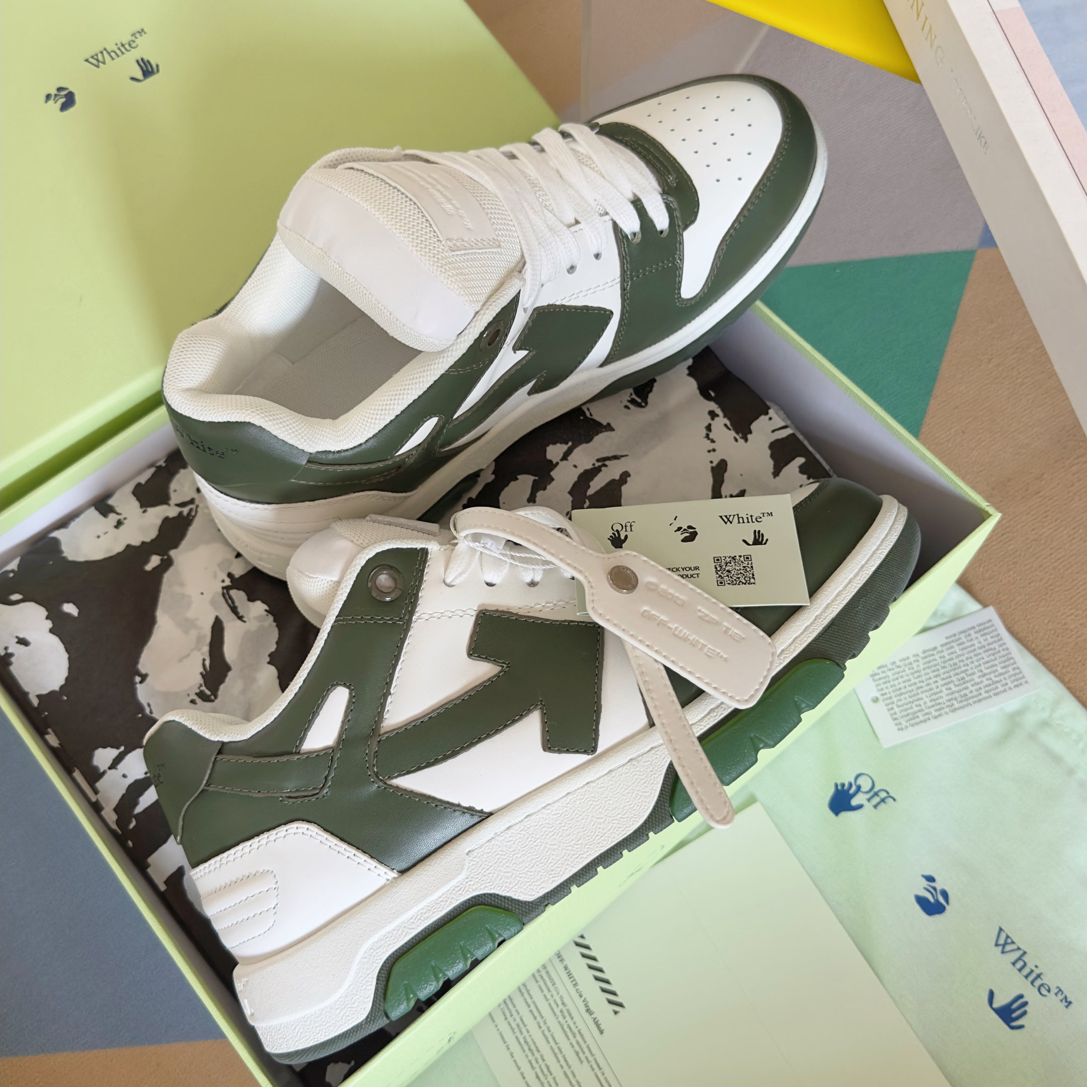 Off White Out of Office Trainers✔️