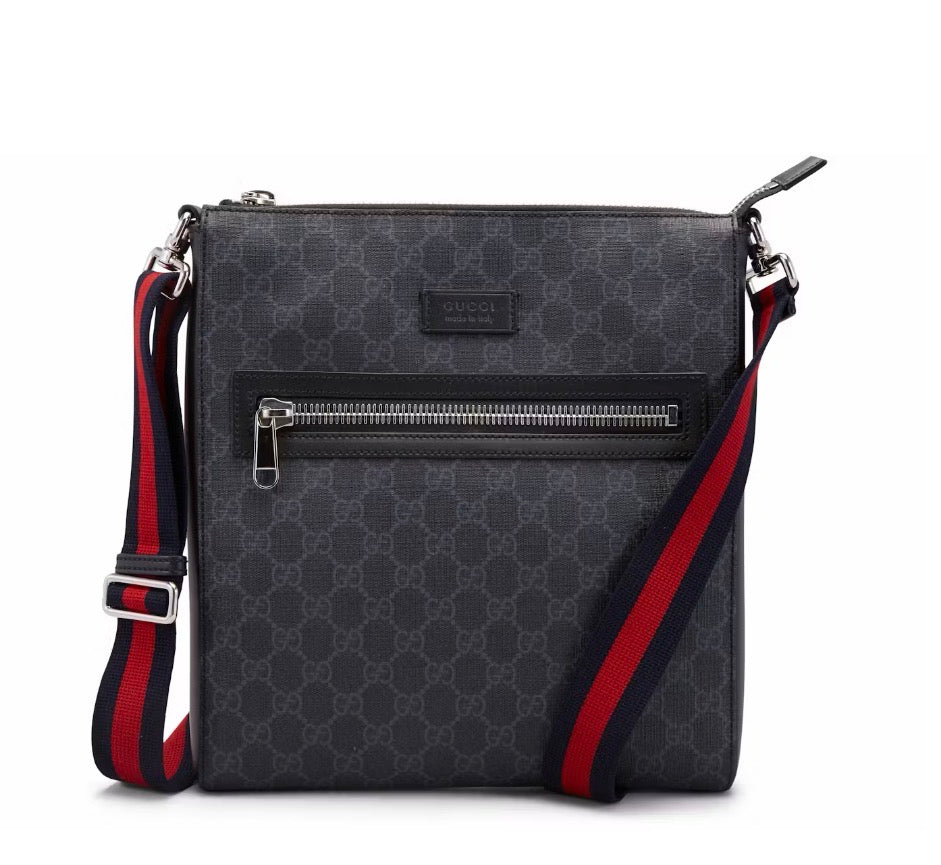 Gucci GG Supreme Canvas Messenger Bag Black/Red