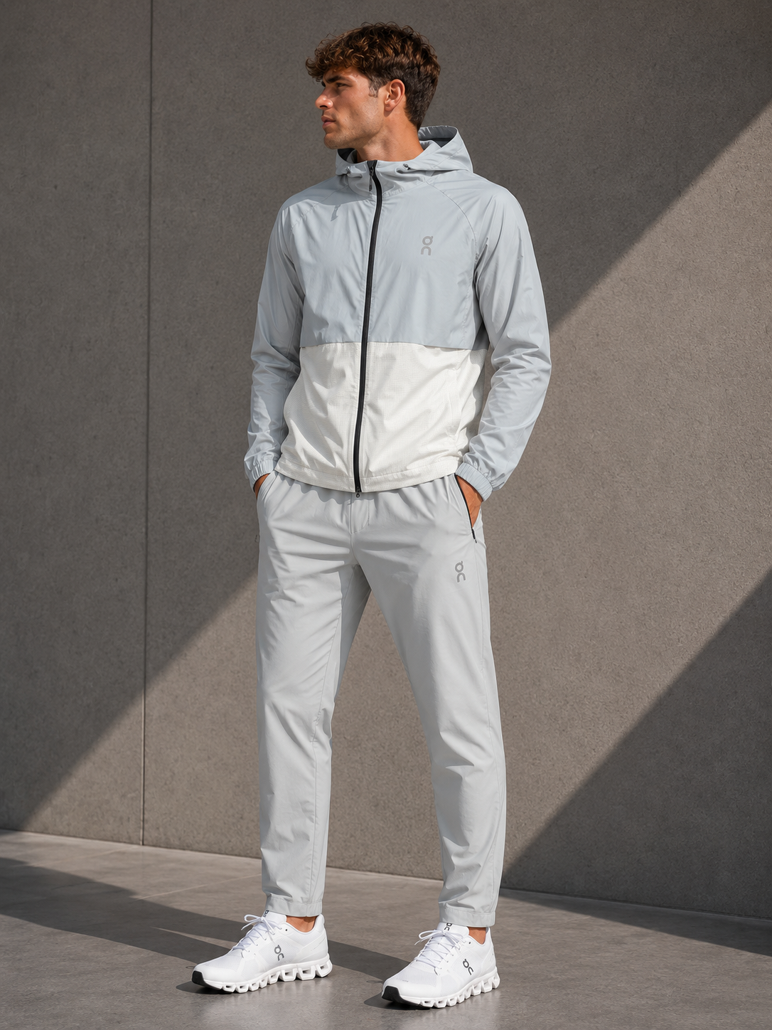 On Running Tracksuit - M / L 🔌