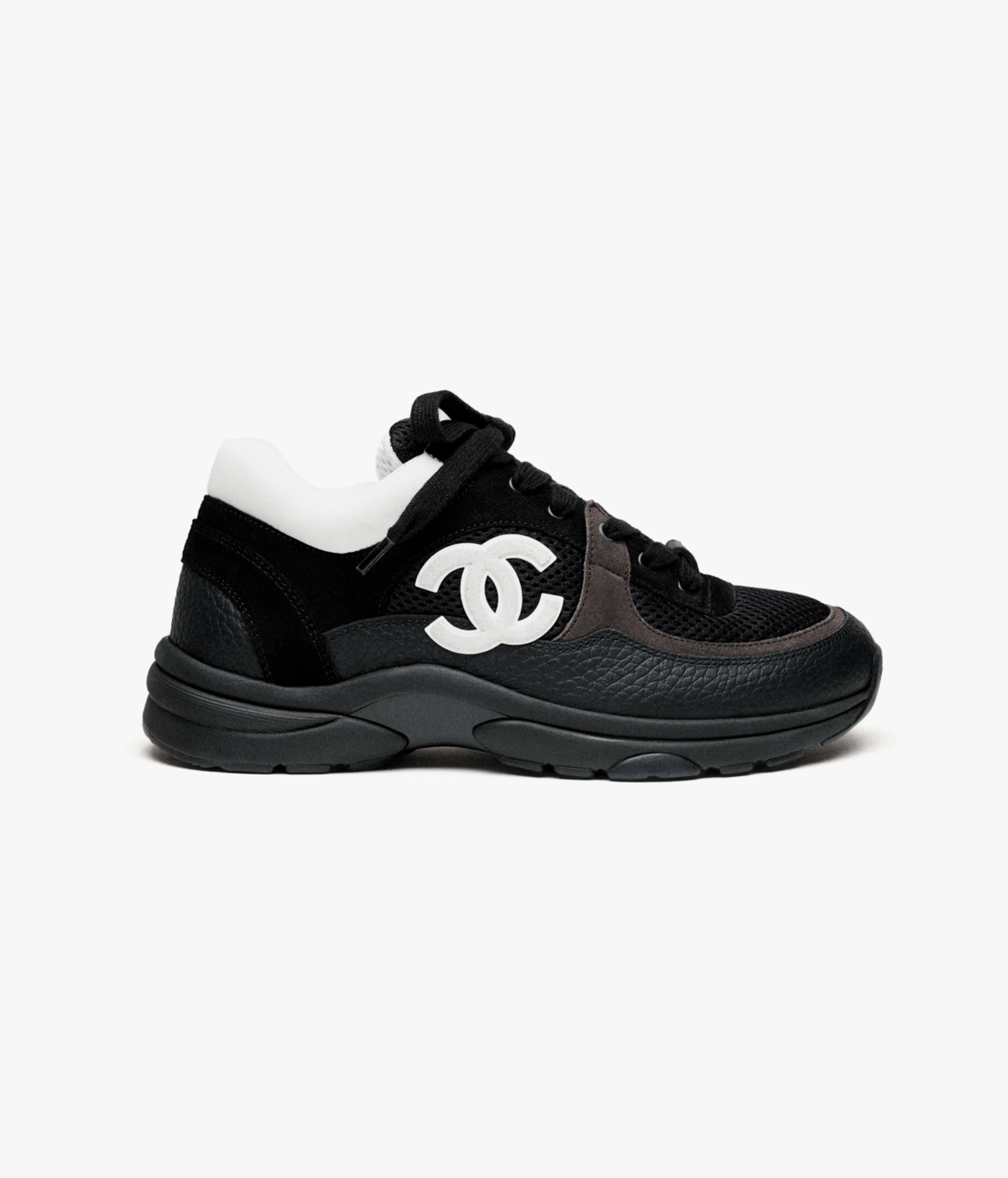 New Season Chanel Runner Rare Black/White - Pre owned 🏴