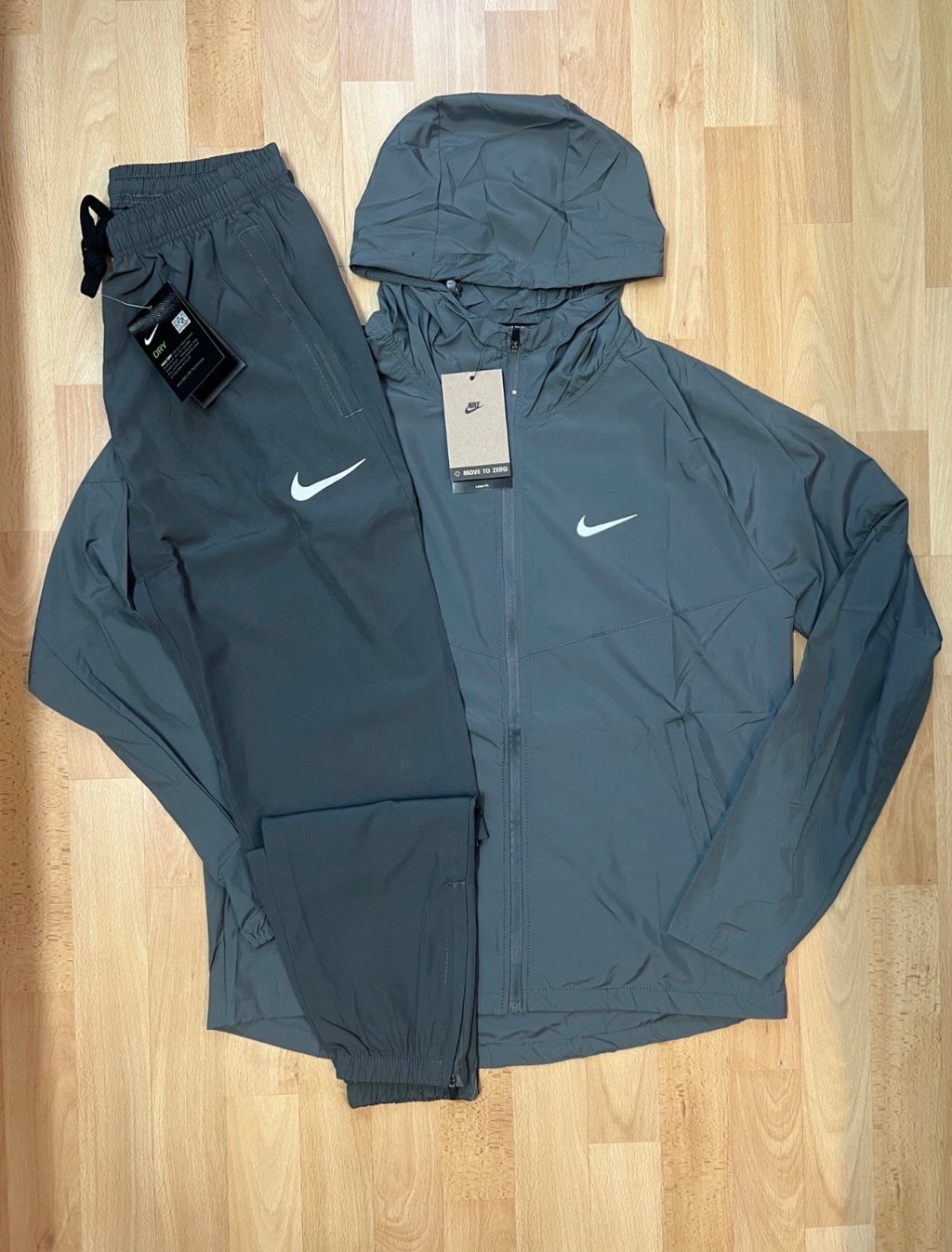 Nike Miller Windbreaker Runner Full Tracksuit Set S-M-L⚫️