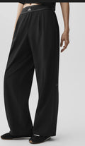Alo Women's Yoga Suit Up Trouser🏴