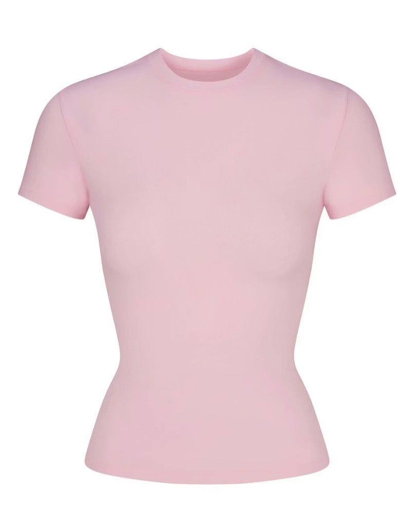 Skims Pink T-Shirt - Medium 🏳️