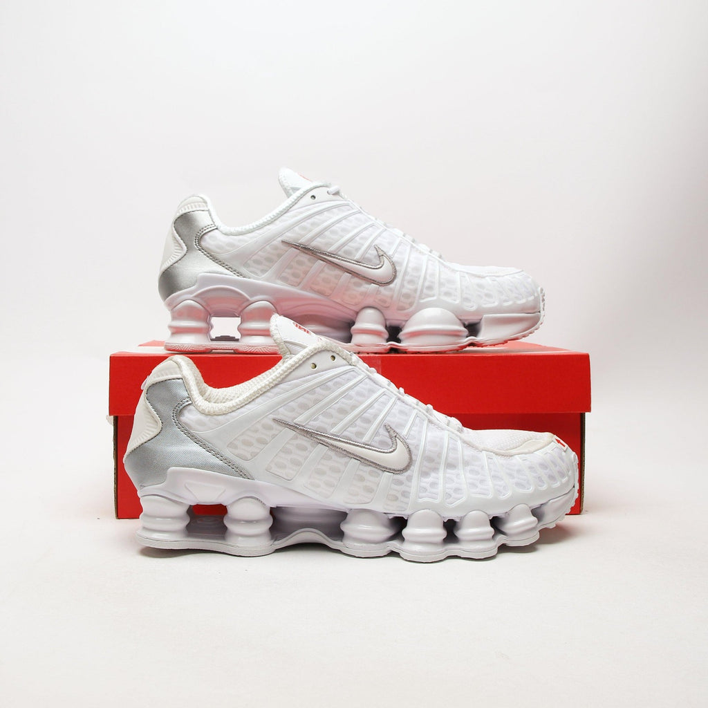 NIKE Shox TL Men's White/Silver Trainers - New 🏴