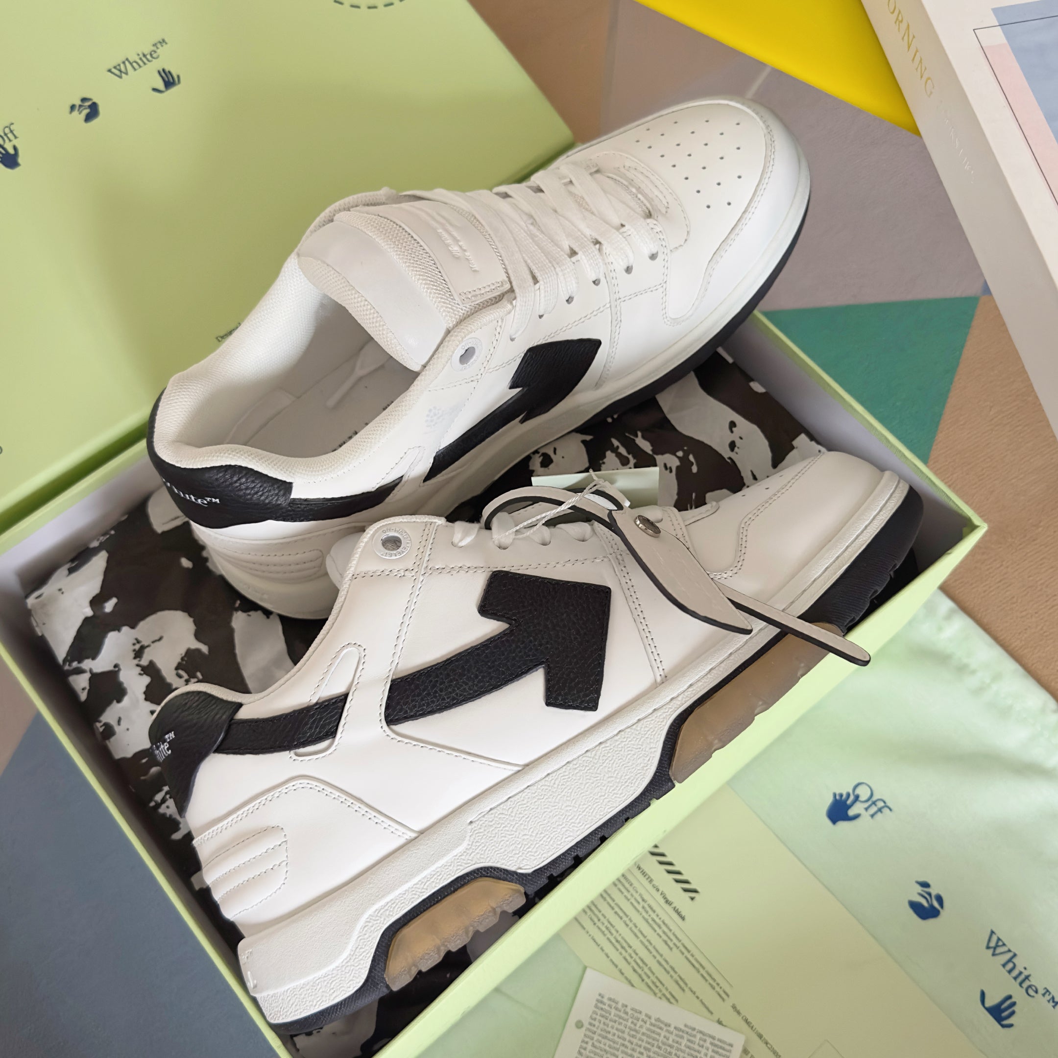 Off White Out of Office Trainers✔️