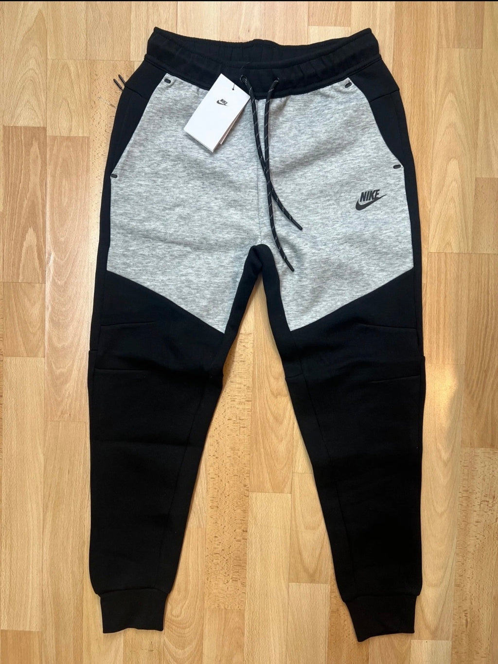NIKE Tech Tracksuit - New Season - Black & Grey - Multiple sizes  - ⚫️☑️