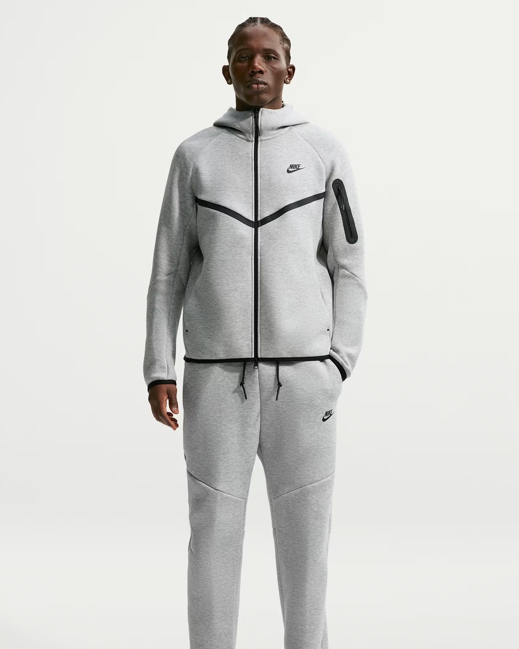 NIKE Tech Tracksuit - Black & Grey 🏴