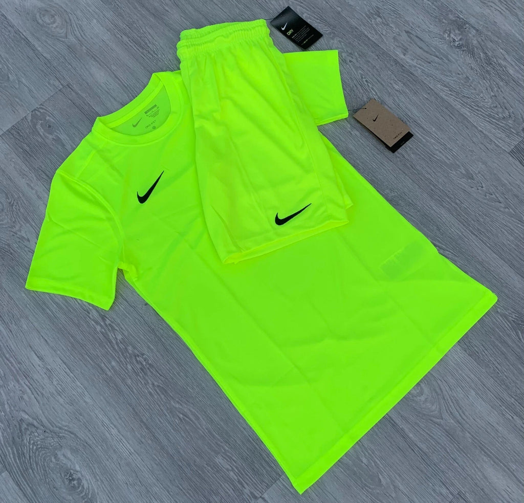 Nike Dri Fit Academy T-Shirt Top and Shorts Set