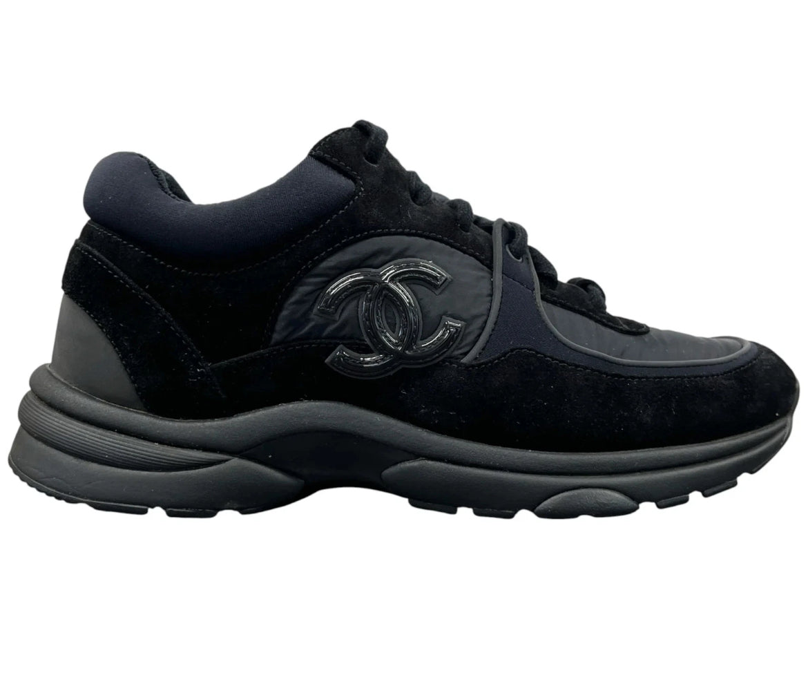Chanel Women's CC Runner Low Trainers Black☑️