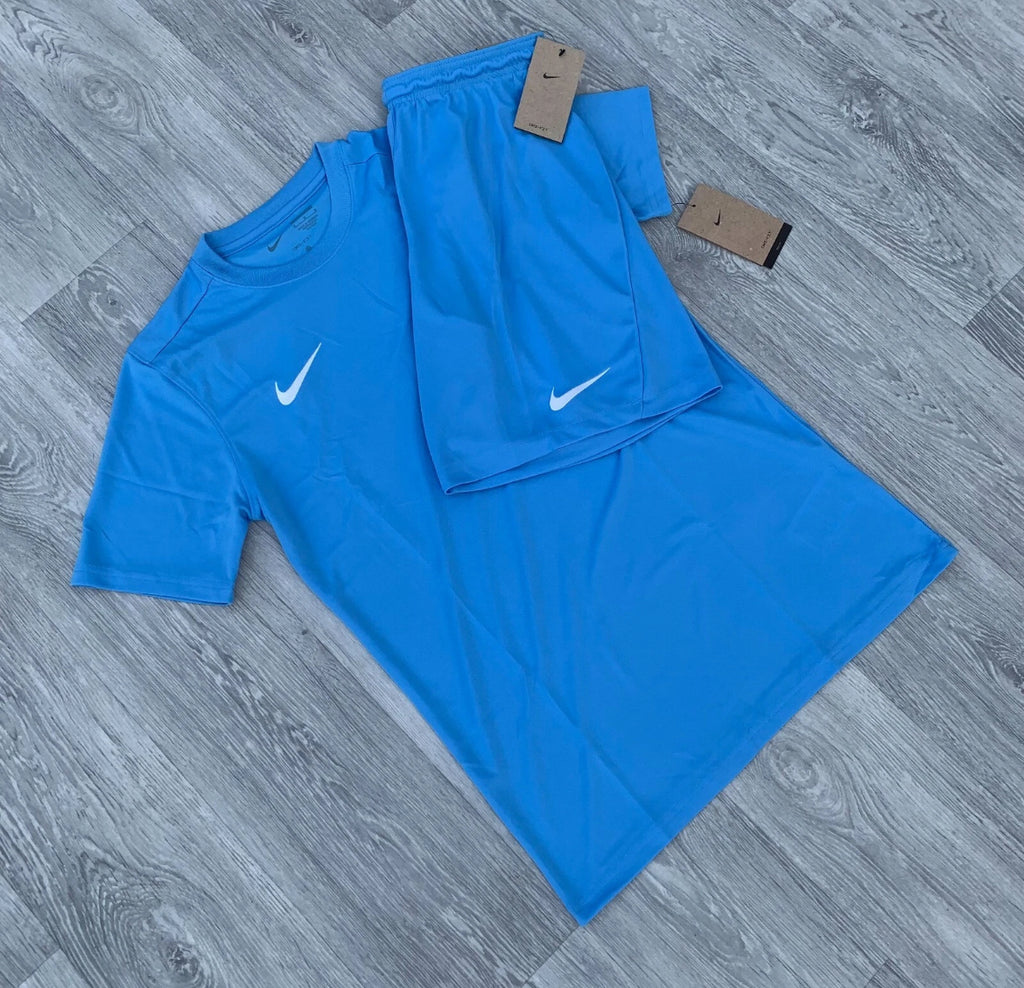 Nike Dri Fit Academy T-Shirt Top and Shorts Set