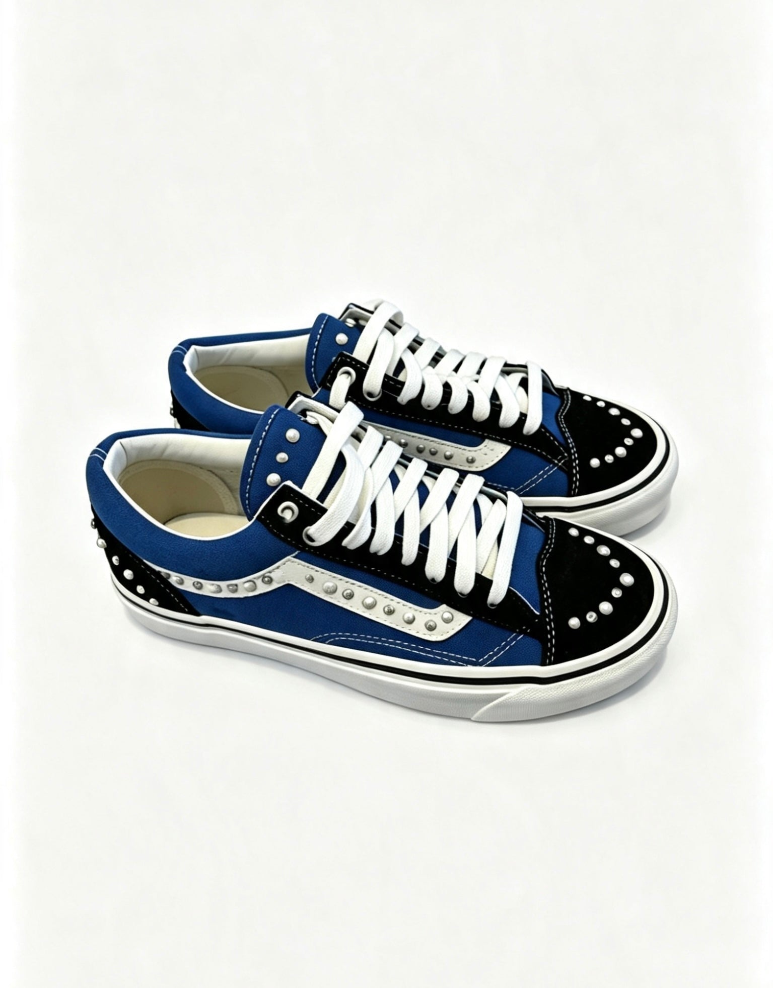 Vans LX Old skool 36 pearlised Black / Navy Blue Colour Way Size - 6