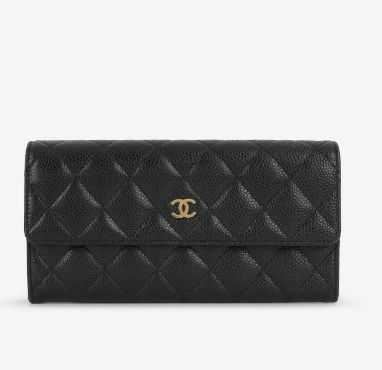 vintage Chanel caviar leather long purse/wallet☑️
