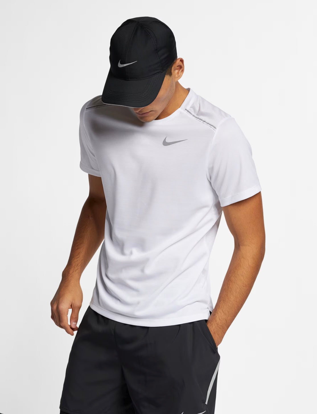 Nike Mens 2 Piece Outfit Set