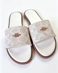 Coach slide Size - 6
