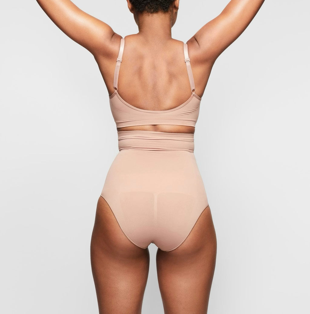 Women's SKIMS 0109 Core Control Brief Mid Rise ASST Nude Colours - New 🏴