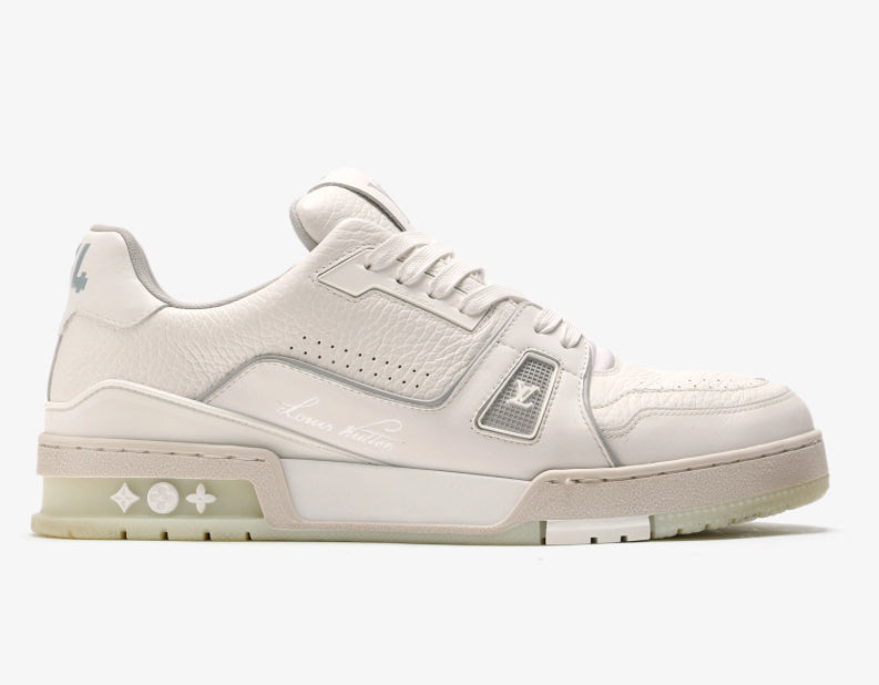 Louis Vuitton 1A8WAX LV Monogram Trainer In White☑️