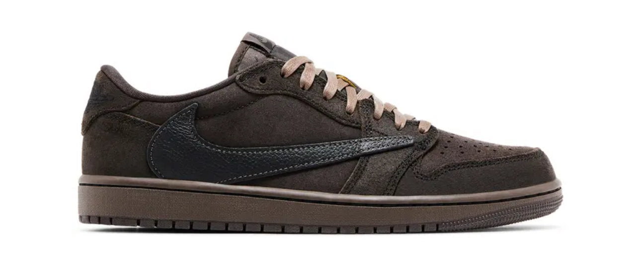 Jordan’s x Travis Scott Velvet Brown - UK 9📲