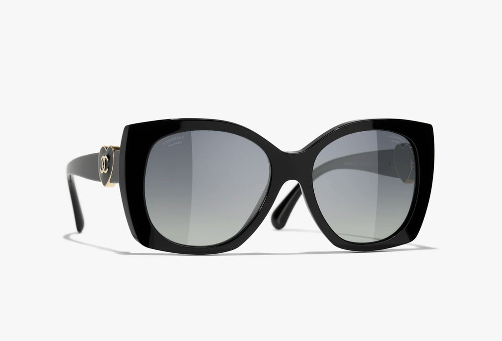 CHANEL Sunglasses Black Gold Women’s heart shape Like NEW🏴