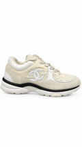 Chanel Women's CC Runner Low Trainers White - Authenticity Guaranteed