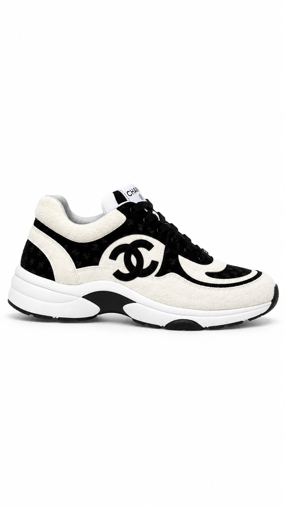 CHANEL CC RUNNER EMBOSSED BLACK WHITE - Authenticity Guaranteed