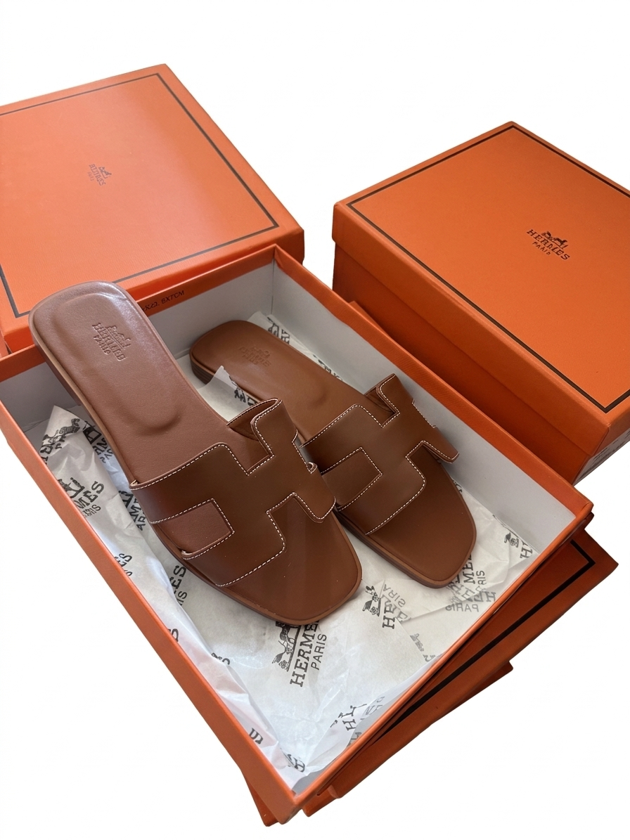 Hermes Oran Slide - Multiple Sizes