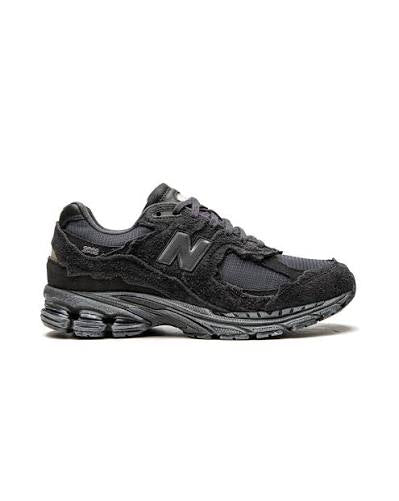 New Balance 2002r Black Phantom Trainers |