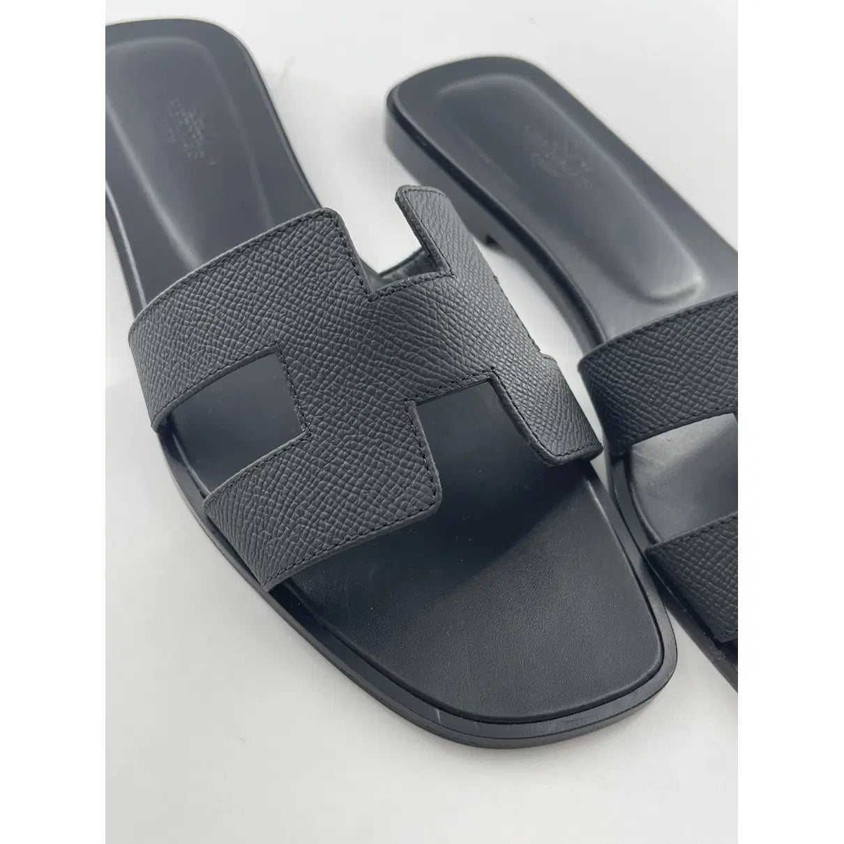 Hermes Oran Slide - Multiple Sizes (PRE-ORDER)